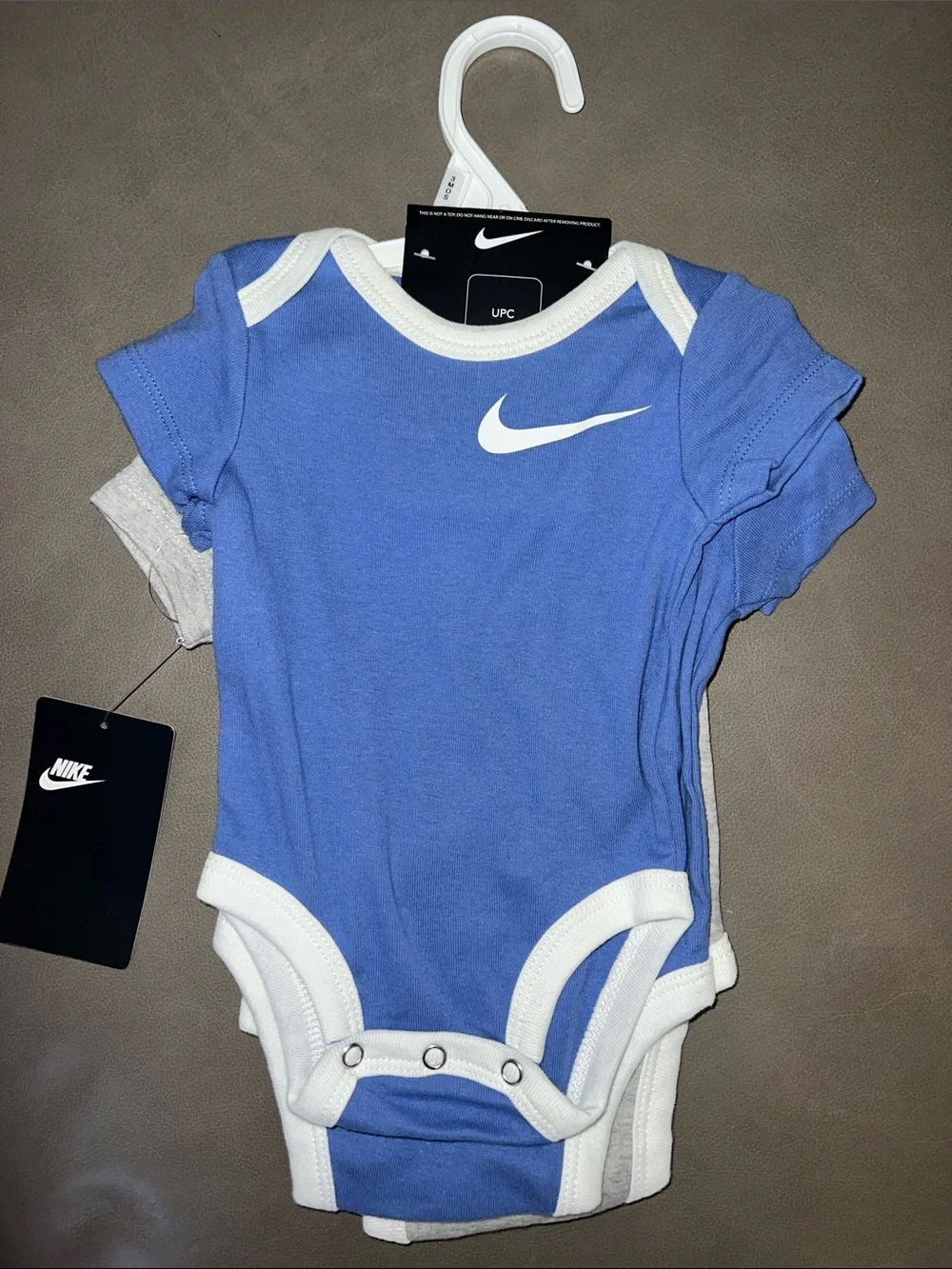 Nike pack three